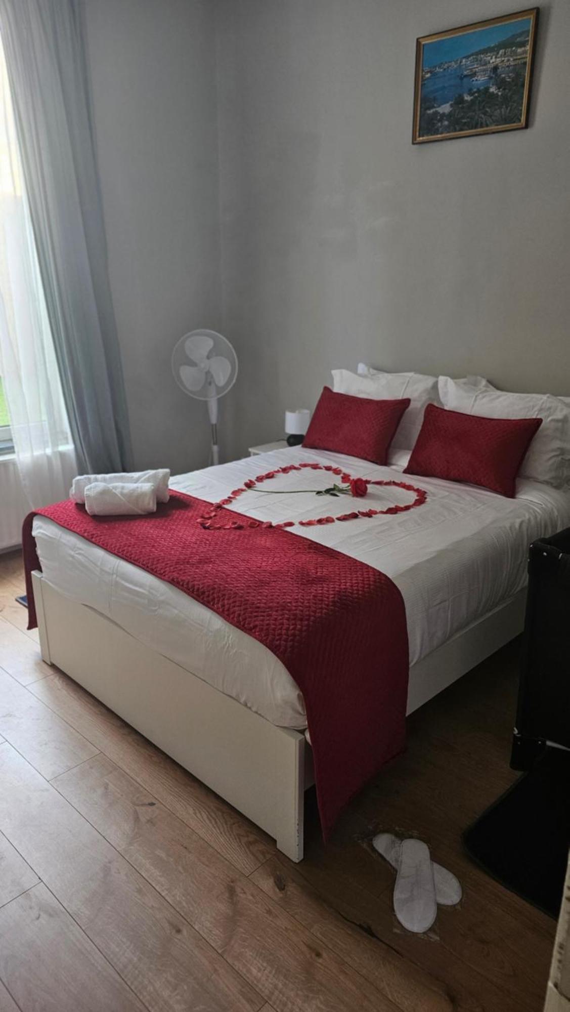 Appartement Diamant Брюссель Экстерьер фото